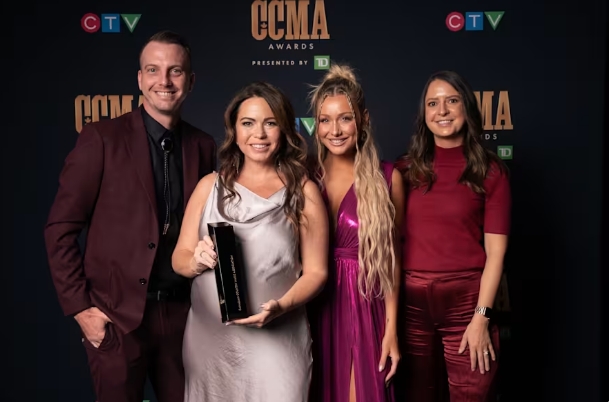 TWO WINS FOR DRAKE MILLIGAN AND MEG AT CANADIAN COUNTRY MUSIC AWARDS(图1)