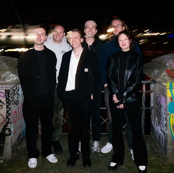 DE: FREDRIK CHOOSES MEG AS NEW