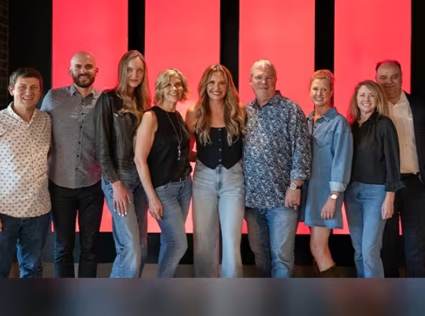 CARLY PEARCE EXTENDS LONGTERM 